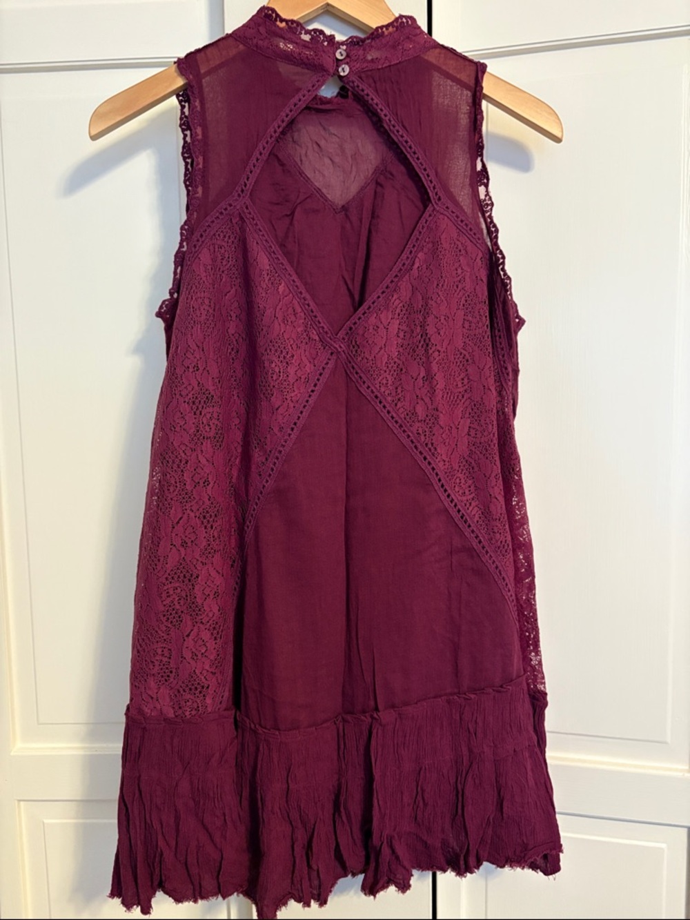 Free People Lace crochet Sleeveless Tunic in Deep Plum Medium - Picture 4 of 12